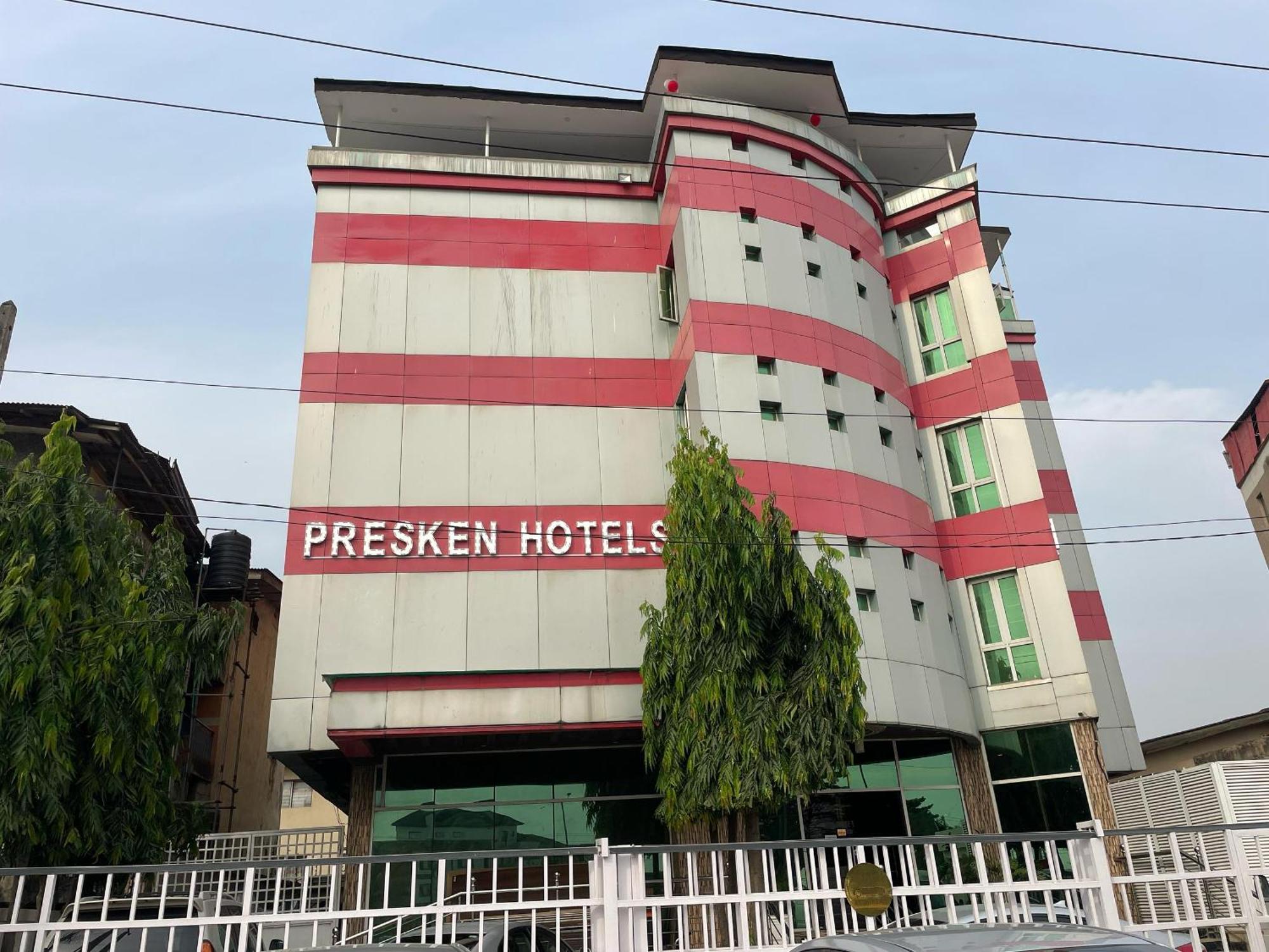 Presken Hotel At International Airport Road อีเคจา ภายนอก รูปภาพ